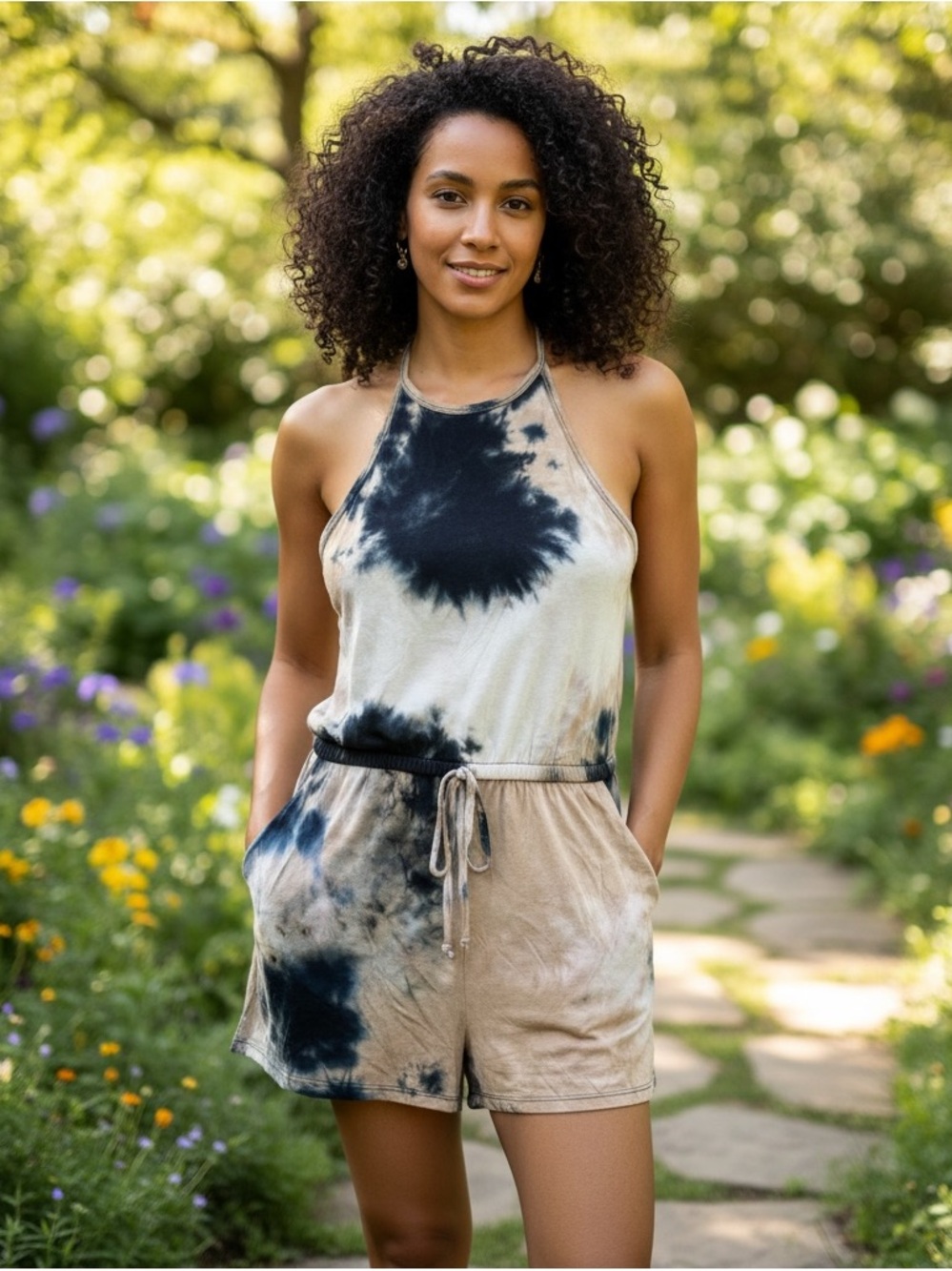 ✨3/$10 or 5/15 Heart & Hips Tie Dye Romper size M
